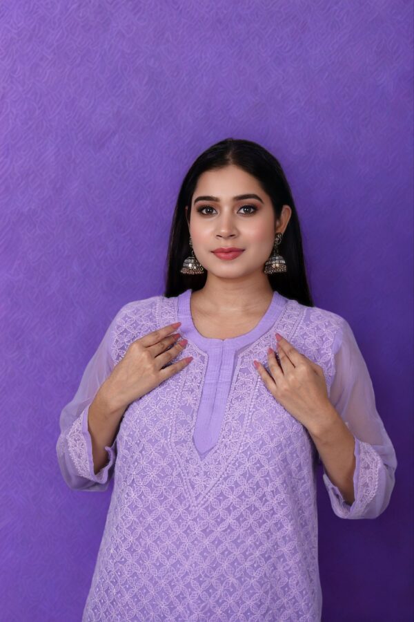 Chaupatta Jaal Chikankari Kurti - Image 4
